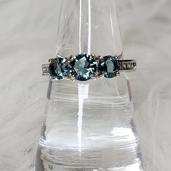 Lab Created London Blue Sapphire Ring on Rhodium Plating Size 8 - Picture 3 of 8